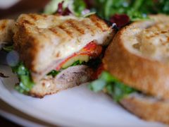 超级牛肉帕尼尼-O'mills Sourdough Bakery&Bistro(永嘉路店)