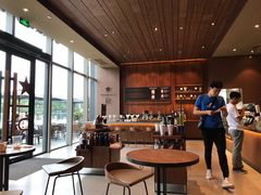 -星巴克(广州百信广场东区店)
