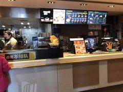 -麦当劳(南京路2店)
