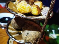 -野山舂·贵州现舂酸汤火锅(鸿通城店)