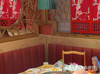 来重庆吃的第一顿火锅!