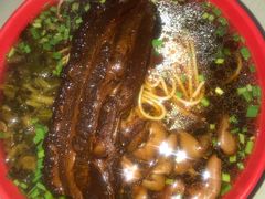 大肉面-小龙大肉面馆