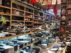 -万润国际酒店用品市场(曹安国际商城店)