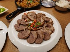 菜包五花肉-英兰朝族饭店·英兰锅包肉(佳园路店)