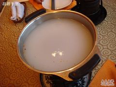 -小天鹅火锅·一线江景洪鼎旗舰店(洪崖洞店)