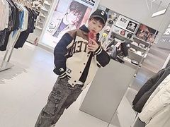 -枫叶小镇奥特莱斯