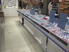 -美式眼镜·授权蔡司.依视路.尼康.豪雅.明月(南翔印象城店)