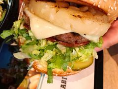 -The Habit Burger Grill 哈比特汉堡(复兴soho店)