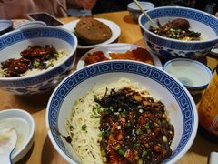 -沪西老弄堂面馆(定西路店)