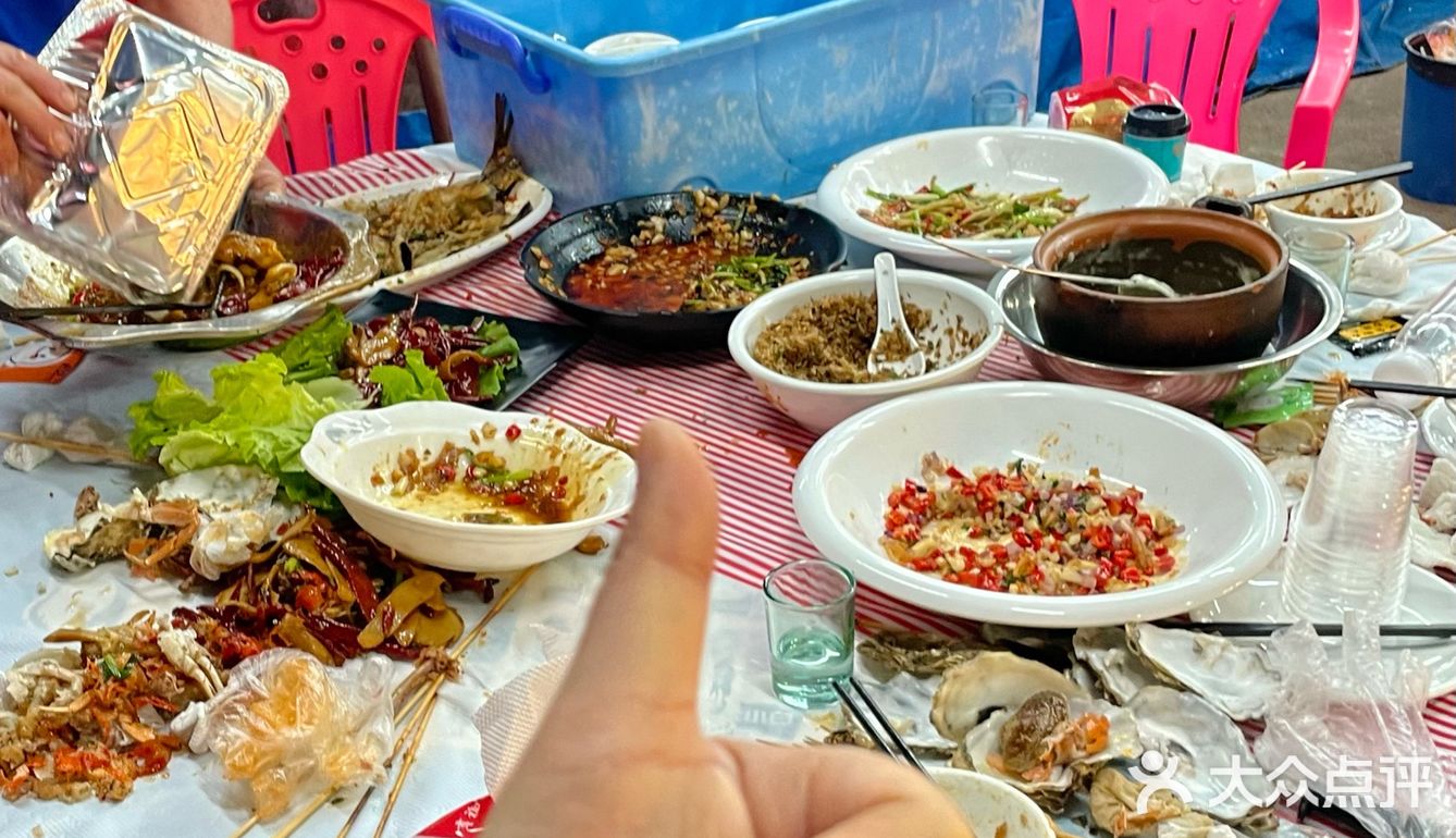 长沙人才懂… 这种路边搭棚的店才是真的好吃！