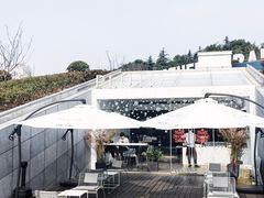 -UNI UNI(环亚凯瑟琳店)