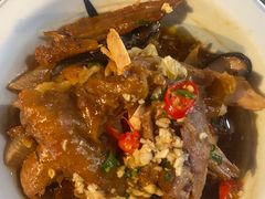 -老牌坊云南鱼豆花火锅(哈西万达店)
