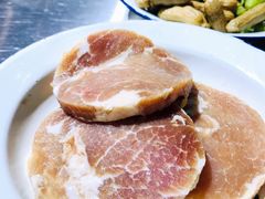 -马路牙子地桌烤肉(工体店)
