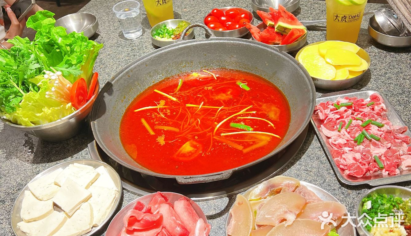 一起来探寻重庆老火锅里之贵州特色酸汤火锅🍲