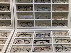 -沫芮眼镜·蔡司官方授权店(人民广场店)