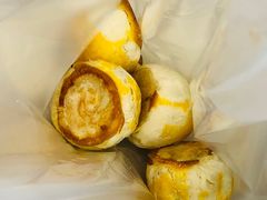蛋黄酥-昆明冠生园·蛋糕·面包(朗悦湾店)