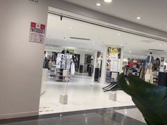 -优衣库(上海正大广场店)
