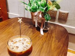 -ZING COFFEE 镜咖啡