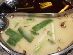-肖肖酸萝卜鱼火锅(总店)