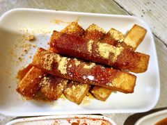 -爆炸头阿姨小四川正宗川味小吃(无任何分店)