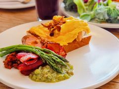 -Common Table · Brunch & Coffee