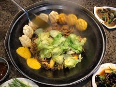 -缘福乡村铁锅炖民宿(八达岭店)