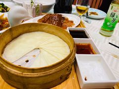 片皮鸭-江南村酒家