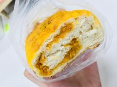 咸蛋黄肉松面包-LELECHA乐乐茶(上海五角场万达广场店)