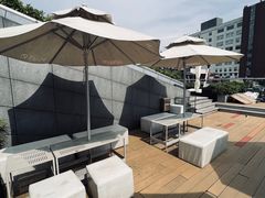 -UNI UNI(环亚凯瑟琳店)