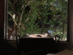 -穹六人间 people 6(岳阳路店)