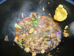 -曹丞相·地锅鸡·地锅鱼(武林店)