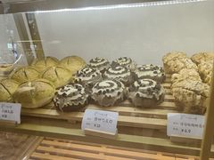 -提亚烘焙·手作面包·生日蛋糕(七星店)