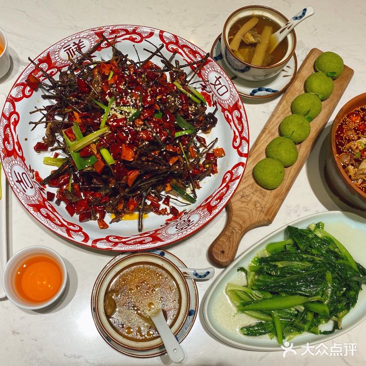 牙尖妹儿吃牙尖～