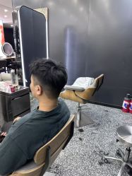 -藤野造型·烫·染发型设计店