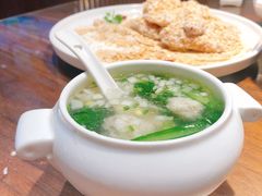 鲜嫩黄花鱼丸汤-将相和·海鲜蒸饺大连菜