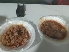 -邱芳粉店(迎宾大道旗舰店)