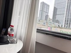 -朵兰达V酒店(成都春熙路太古里国金中心店)