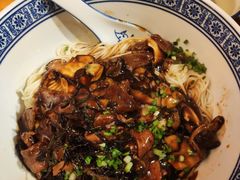 蛤蜊猪肝面-沪西老弄堂面馆(定西路店)