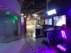 -嗨翻Hi-Fun竞技主题乐园·蹦床团建生日聚会(五棵松华熙店)