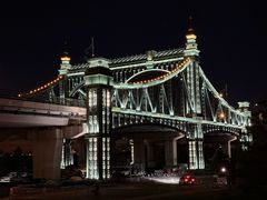 -斯卡拉演艺集团