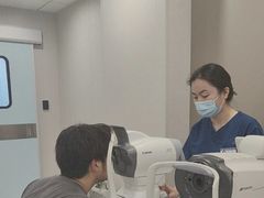 -上海大学附属上海和平眼科医院