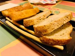 餐前面包蒜黄油-安妮意大利餐厅(国贸店)