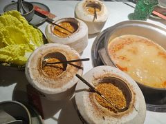-喃喃椰·糟粕醋·椰子鸡火锅(七堡花园店)