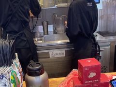 -霸王茶姬(上海静安大悦城店)