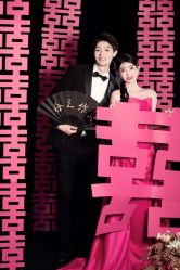 -喜爱高定婚纱摄影