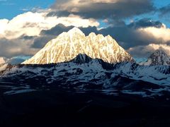 -亚拉雪山风景区