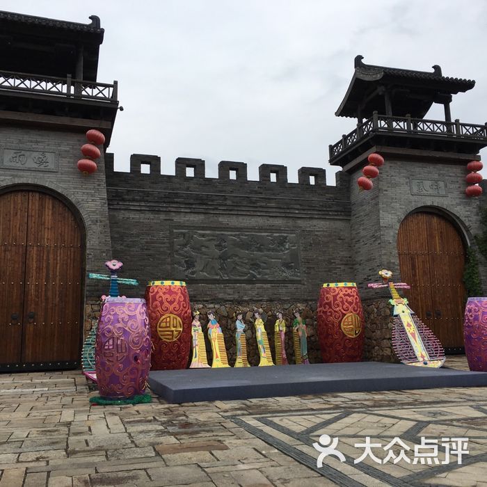 東方鹽湖城旅遊度假區酒店