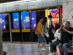 -烈士陵园(地铁站)