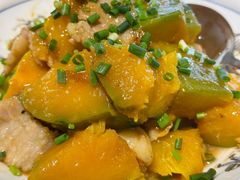 五花肉焖南瓜-横琴湖畔美食