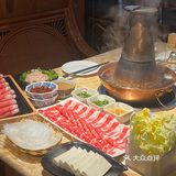 天冷就是要吃火锅，没想到东来顺中午就爆满